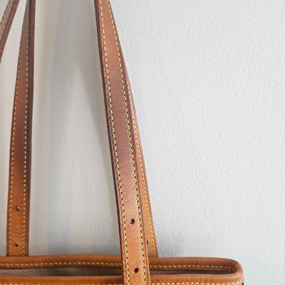 Louis Vuitton petite bucket bag 23 - Picture 4 of 10